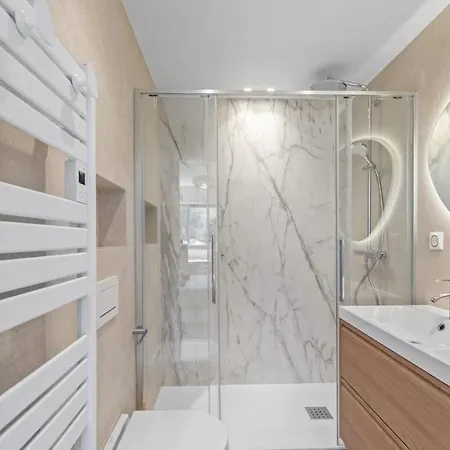 Appartement Vue Exceptionnelle Et Montagne , Piscine Et Tennis