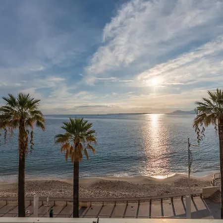 Vue Exceptionnelle Et Montagne , Piscine Et Tennis Appartement